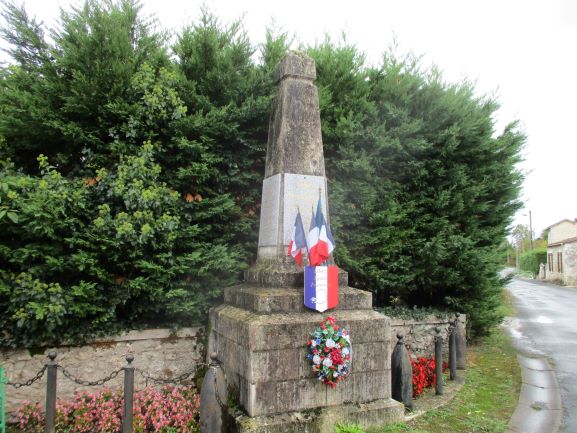 Le Monument aux morts *